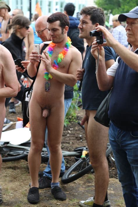 Thumbs Pro Teamwnbr World Naked Bike Ride Brighton Uk To See