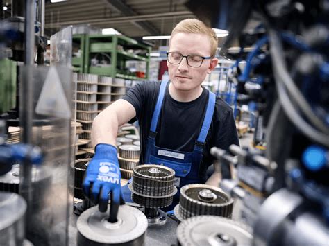 Ausbildung Maschinen Und Anlagenf Hrer In Punker