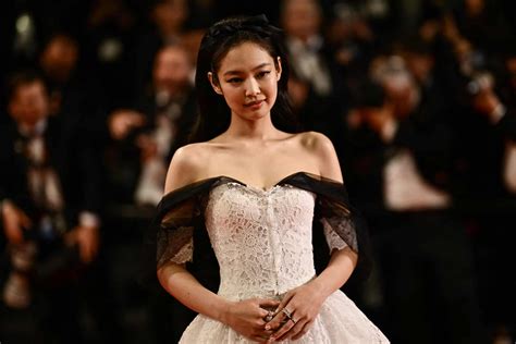 Jennie De Blackpink Deslumbra En El Festival De Cine De Cannes Junto Al