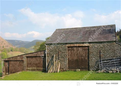 Wooden Barn Doors Old Barn Doors Stone Barns Stone Houses Yorkshire