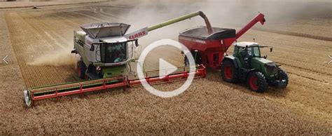 Żniwa 2022 w GR Mojzesowicz w polu Claas Lexion 780TT 560 i Fendt