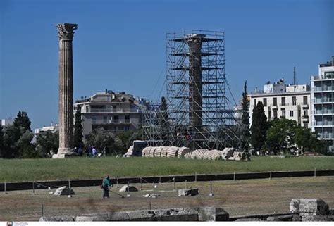 Athens Maintenance Works Are In Progress In The Temple Of Olympian Zeus