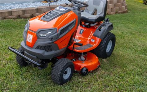 Husqvarna Yth1942 42 In 19 Hp Gas Riding Lawn Mower In The