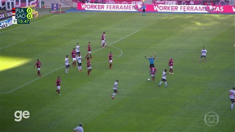 Aos 15 Min Do 1º Tempo Finalização Errada De Marquinhos Do São Paulo