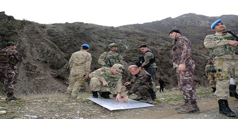 Bahar Temizli I Pkk Ya Hakkari De A R Darbe Vuruldu Yeni Akit