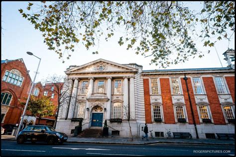 Chelsea Town Hall Winter Wedding Pr Photography