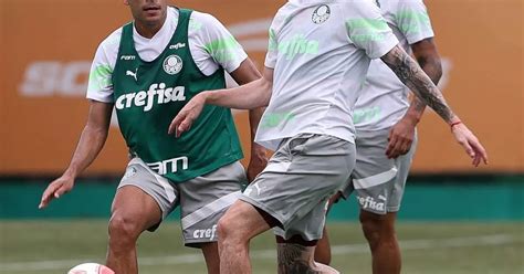 Palmeiras supera dor de cabeça por inscrição de reforços no Paulistão