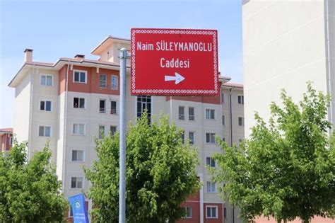 Cep Herkülü Naim Süleymanoğlu nun ismi Edirne de caddeye verildi