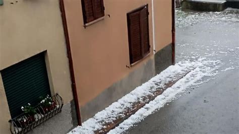 Violenta Grandinata Nel Vicentino Chicchi Grandi Come Uova Danni E