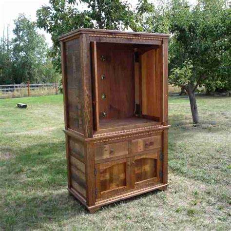 Homestead Barnwood Armoire With Pocket Doors