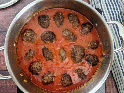 Greek Meatballs In Tomato Sauce Soutzoukakia Recipe Mamazilla