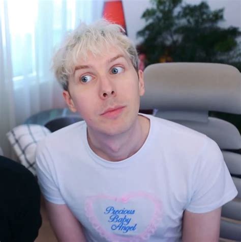 Pin By Vani On Van S Dnp Screenies Phil Lester Dan And Phill Blonde Wife