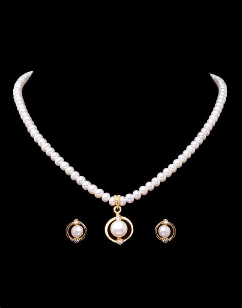 White Round Freshwater Pearl Set Mangatrai Gems And Jewels Pvt Ltd