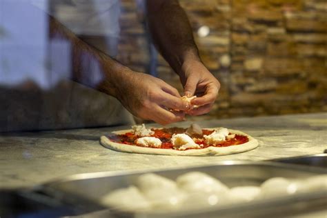 Cosa C Entra Sant Atonio Abate Con La Giornata Mondiale Della Pizza