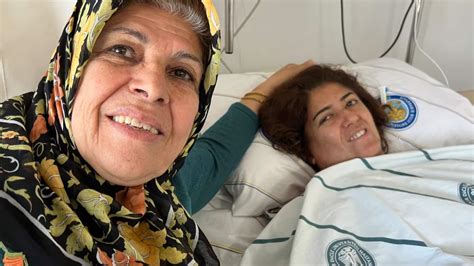 Turkish Woman Survives 5 Days Trapped Under Earthquake Rubble Cbc Ca