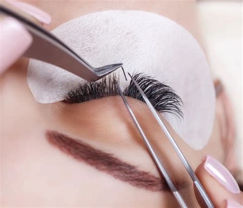 How To Choose The Best Lash Extension Training Class Lash Masterclass