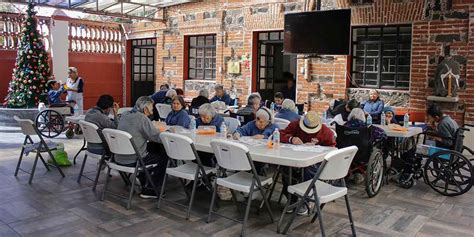 A A Os De Su Origen Fundaci N C Ritas Sigue Apoyando A La Poblaci N