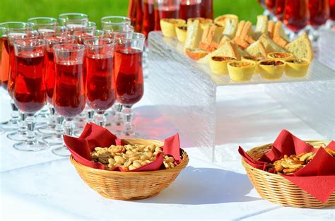 Nourriture quantité à prévoir pour son vin d honneur Causons Mariage