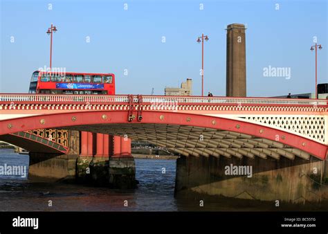 Blackfriars Bridge Bridge London With Tate Modern In The Background