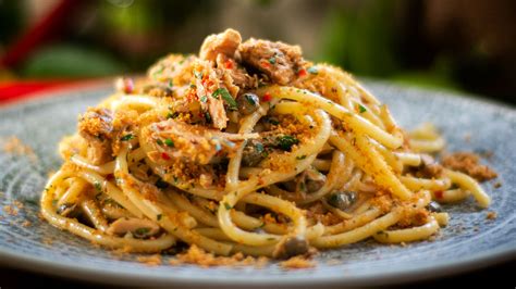 Garlic and Chili Tuna Pasta - Easy Meals with Video Recipes by Chef ...