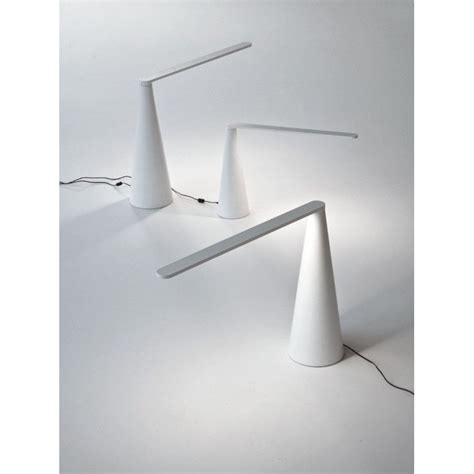 Lampe De Table Elica Par Martinelli Luce Design Brian Sironi