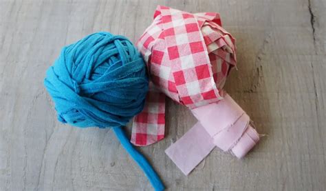 How To Make Fabric Yarn Out Of Any Fabric Christines Crafts