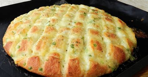 Garlic Mozzarella Bread Recipe