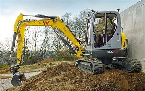 La location de mini pelle pour réaliser vos travaux de terrasse à