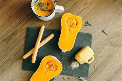 Comment Plucher Une Butternut Facilement Et Rapidement Pour La Soupe