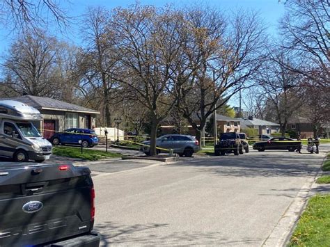 Woman Dies After Being Hit By Unoccupied Car In Mississauga Driveway Toronto Globalnews Ca