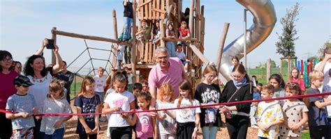 Themenwelten Der Neue Spielplatz Bietet Turm Der Weisen Ein Sechs