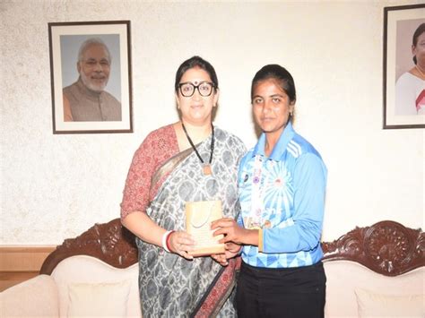 Smriti Irani Felicitates Gold Medal Winning Indian Women S Blind