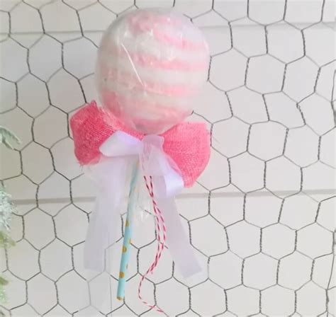 8 Candy-Themed DIY Dollar Tree Christmas Crafts | Simplify