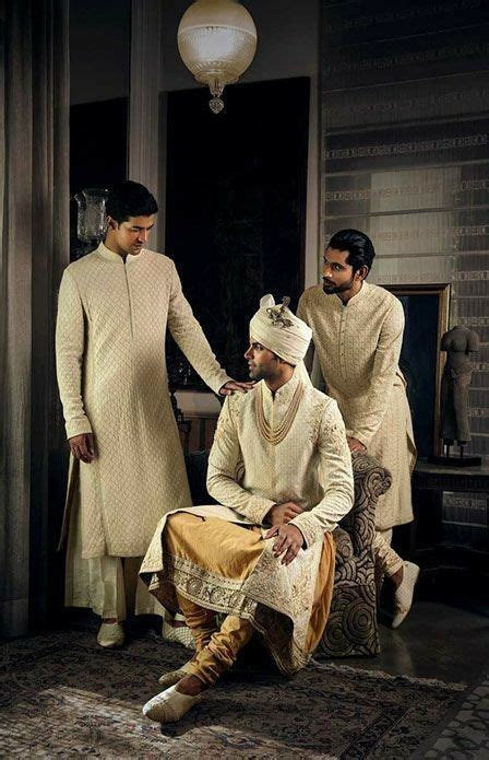 Pin By Neokislay On Neo Groomsmen Ideas Indian Wedding Couple