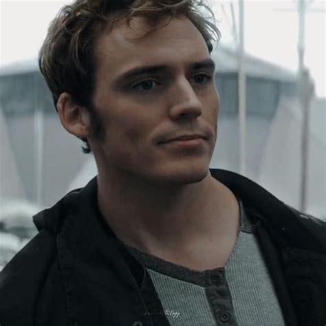 Finnick Odair [Video] in 2024 | Hunger games finnick, Hunger games ...