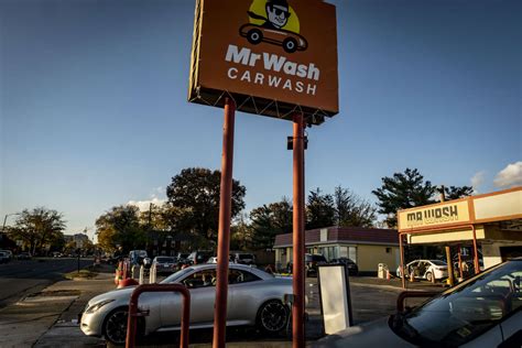 Free Car Washes Tomorrow At Mr Wash For Back To School Season