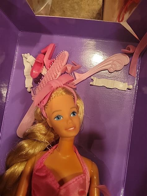 Vintage Mattel 1982 Superstar Barbie TWIRLY CURLS 5579 Blonde Chair