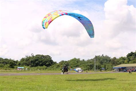 Paramotor Tni Au Hiasi Langit Cibeureum