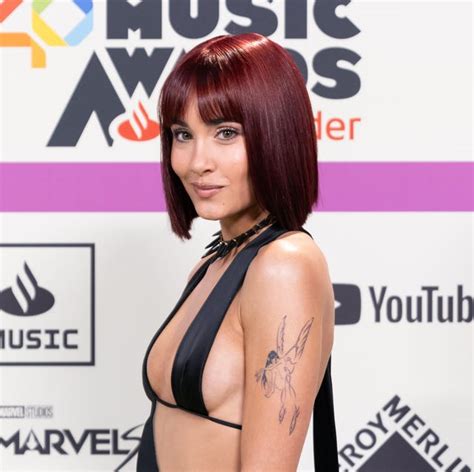 El Vestido Más Sexy De Aitana Y Otros Looks Sorprendentes De La Alfombra Roja De Los 40 Music