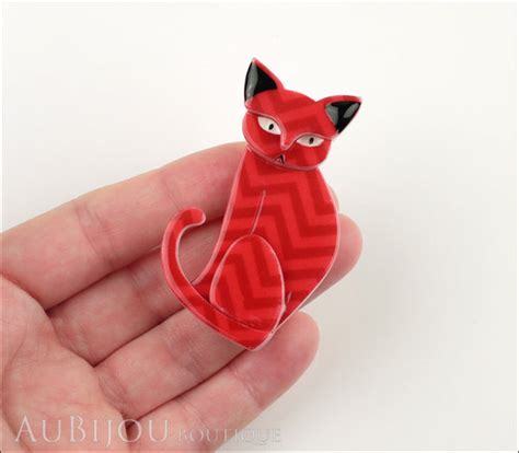 Erstwilder Brooch Pin Thomas Taffy Cat Red Chevron Aubijou Boutique