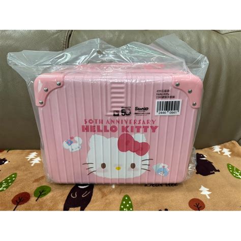 全新 現貨 7 11 Hello Kitty 限量聖誕福袋 15吋硬殼手提箱 蝦皮購物