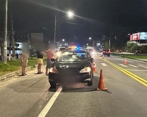 Ciclista Fica Ferido Ao Se Envolver Em Acidente Com Carro Na Rio Santos Em Angra Dos Reis Sul