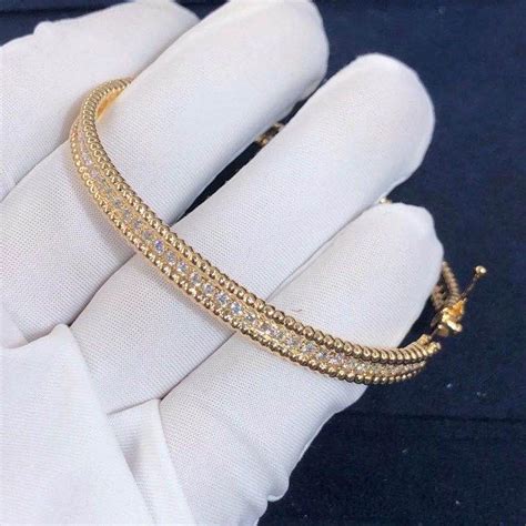 Custom Van Cleef Arpels 18K Yellow Gold Small Model 1 Rows Perlée