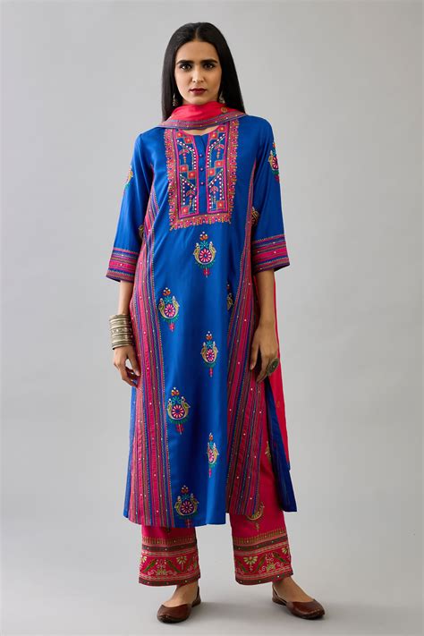 Buy Blue Kurta And Pant Silk Embroidered Floral Round Straight Set For