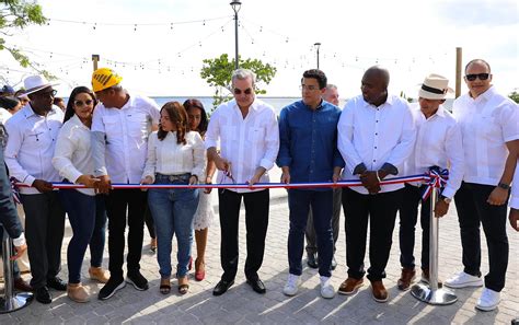 Presidente Abinader Inaugura Nuevo Malecón De Caleta En La Romana