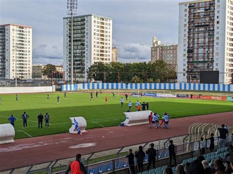 Jai Test Voir Un Match Dans Lenceinte Mythique Du Stade Yves Du Manoir