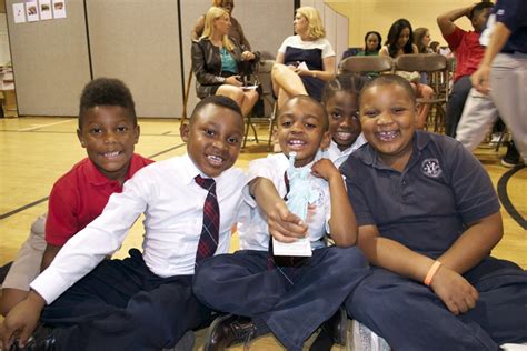 Chattanooga Charter School Of Excellence Celebrates Local Heroes On