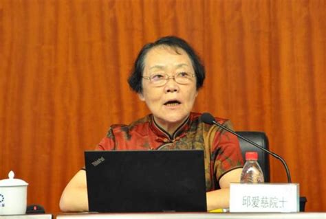 邱愛慈：56歲成為女將軍，58歲成為院士，婉言謝絕了國外的邀請 每日頭條