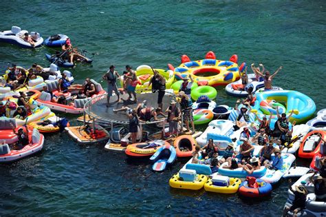 More Than 20 000 People Float Down The Colorado River During The