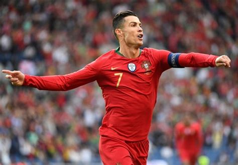 Cristiano Ronaldo agranda su leyenda al marcar su gol número 700